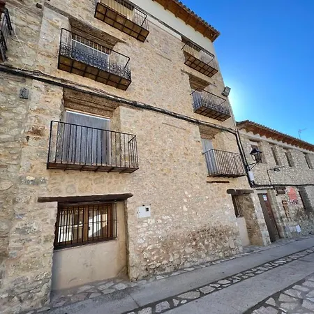 El Bergantes Hotel *